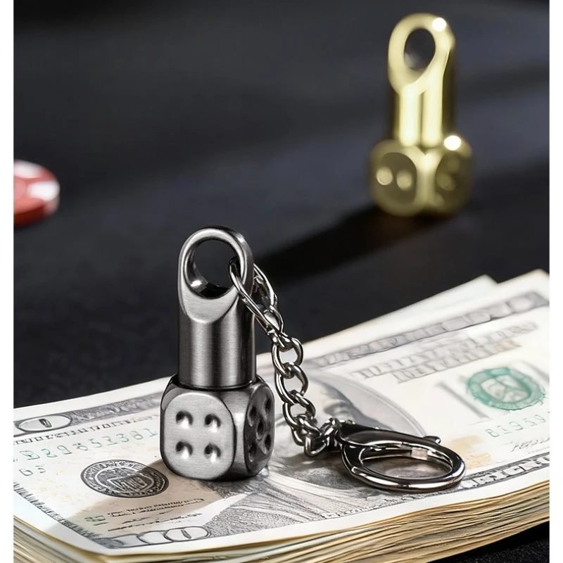 New Mini Dice Lighter Retro Grinding Wheel Metal Lighter Cool and Exquisite Mini Keychain Lighter Outdoor Tool  Gift